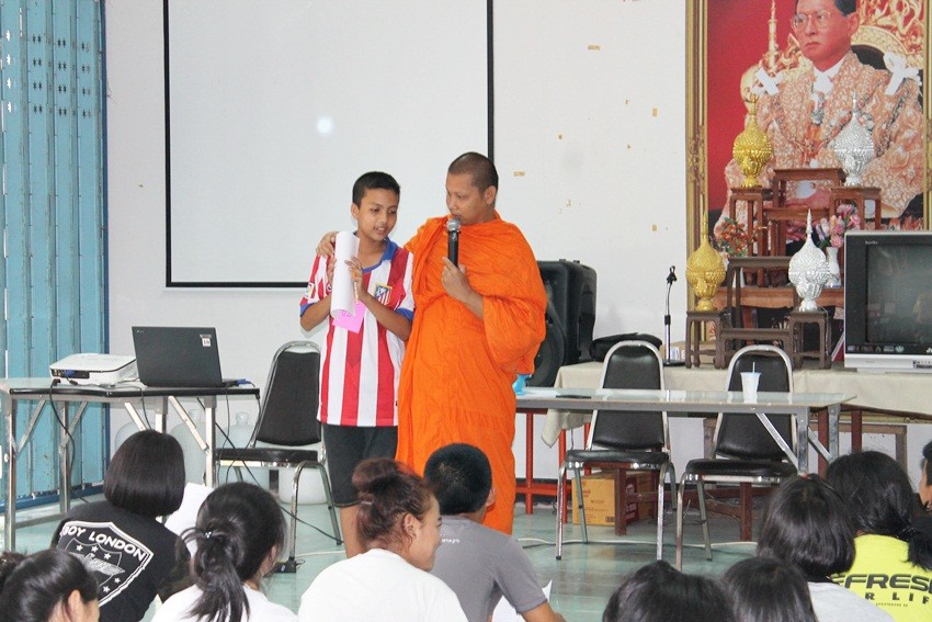 โครงการวัยใสสร้างกำแพงใจ ต้านภัยยาเสพติด ประจำปี 2558