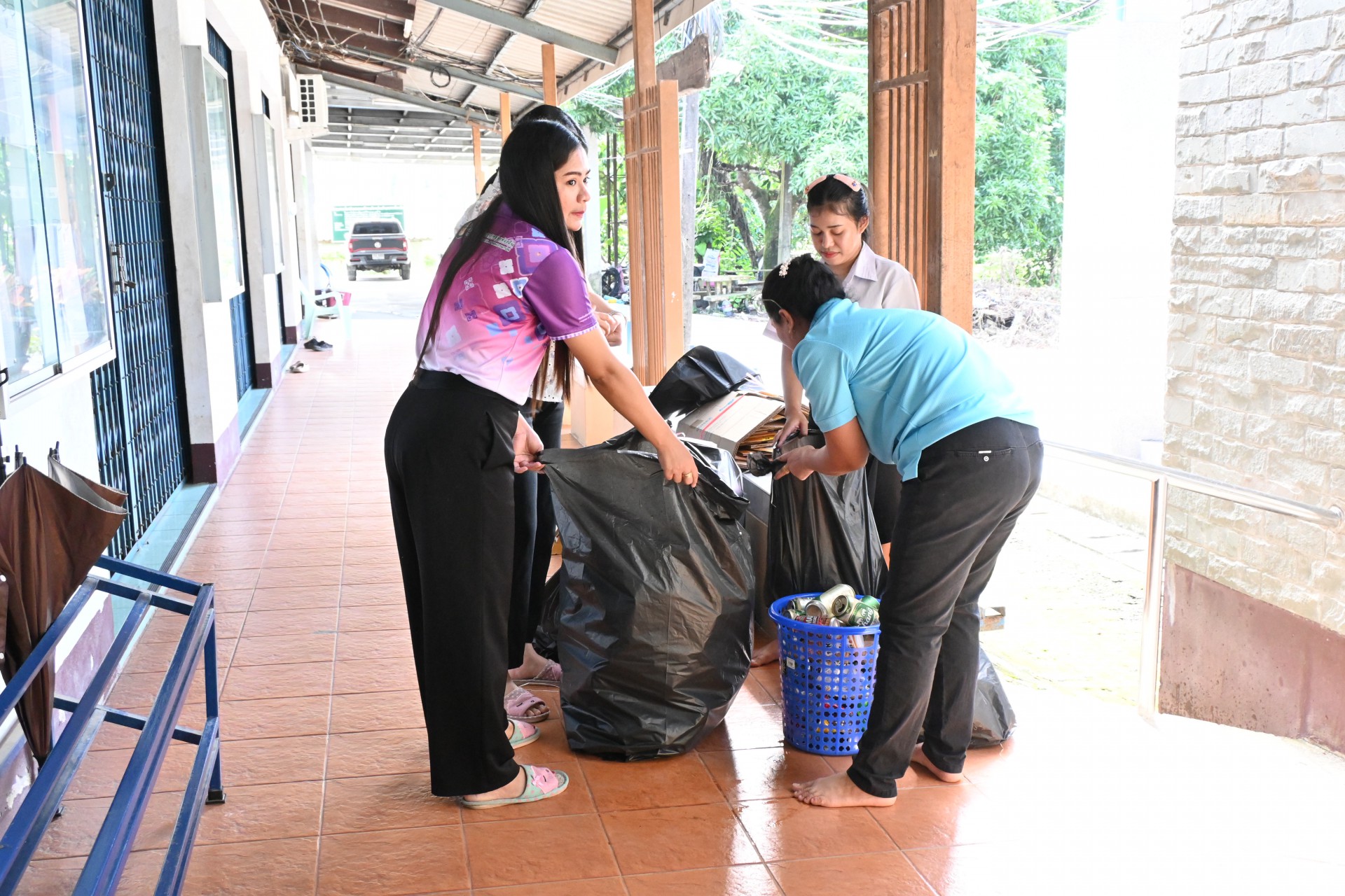 เปิดให้บริการธนาคารขยะ ตำบลหาดส้มแป้น